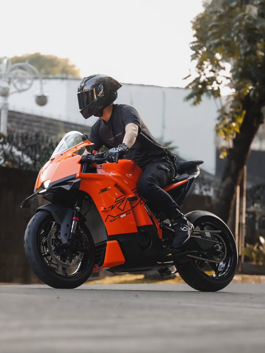 MoreMotorcycles's tweet image. #KTM 990 RC R

📷
threads.com/@wilsonwidjaya