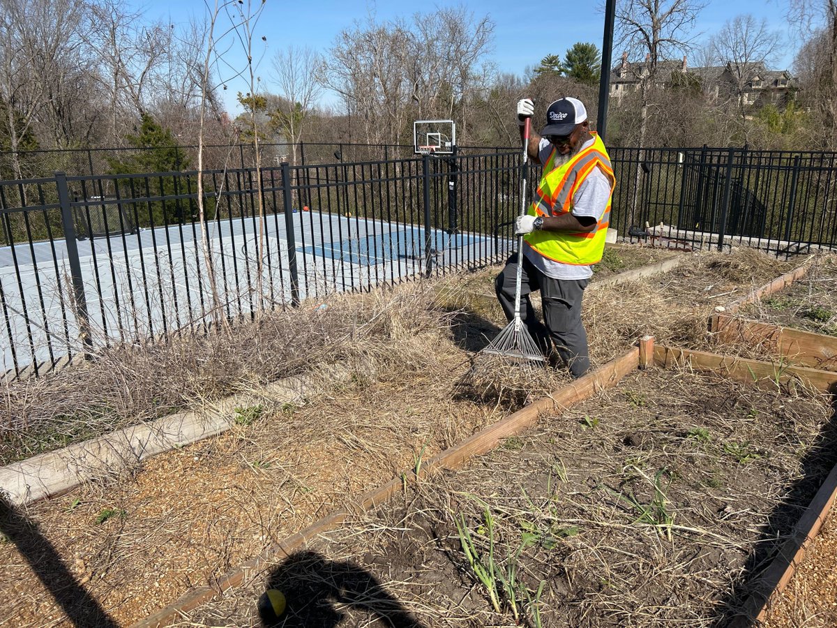 Seasonal reset in progress.

#landscaping #garden #springcleaning