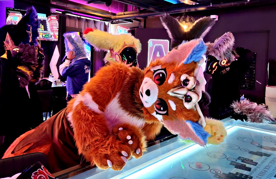 █̅͆̌͋̚█̽̏̽͑͗인간 tweet media