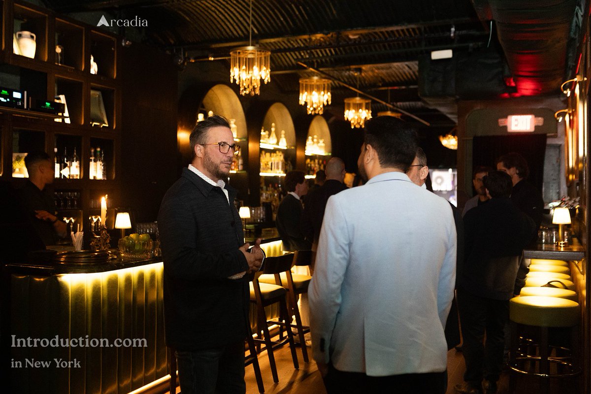 C J $DIAM tweet media