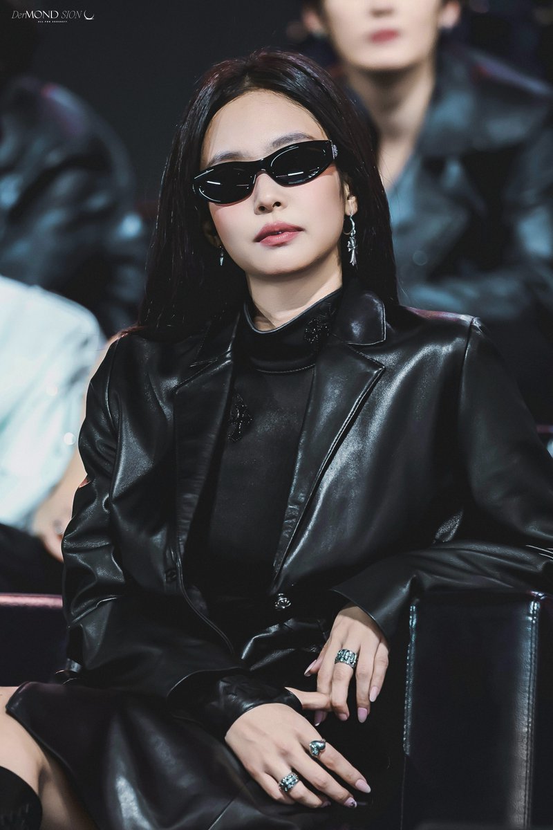 jennie pics tweet media