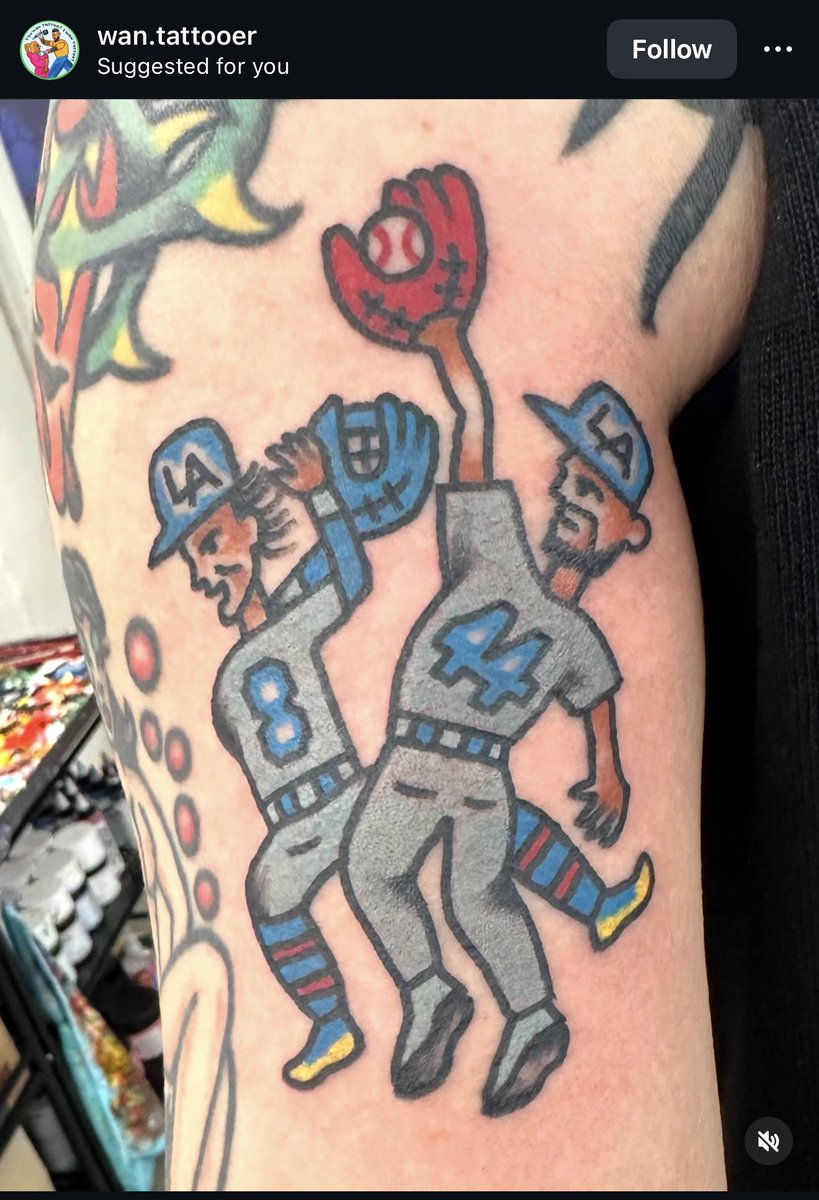 Lindsay Adams 👽 tweet media