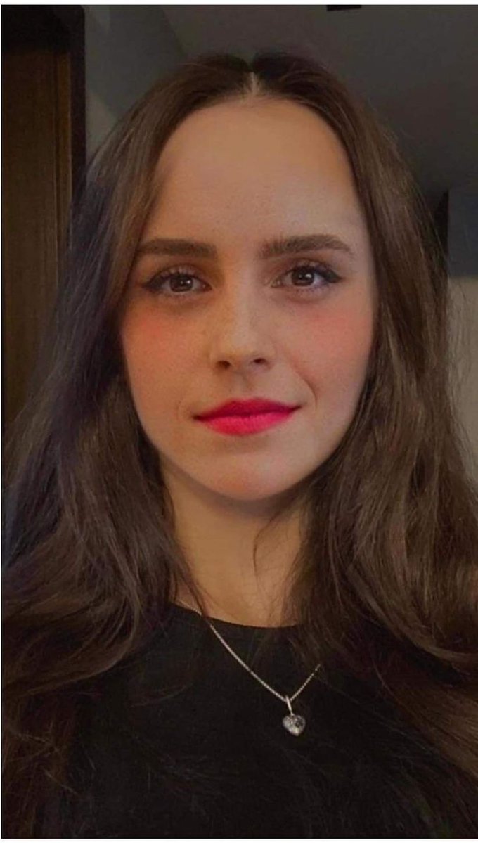 Emma Watson tweet media