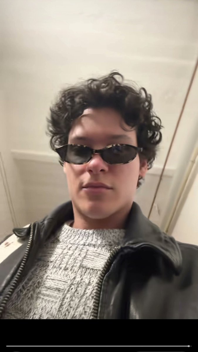 laleeee🇻🇪🇬🇱🇺🇦🇵🇸🏳️‍🌈🏳️‍⚧️🖤🖤 tweet media