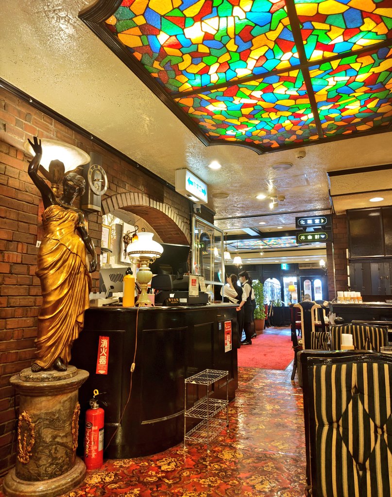 フムトアンデル tweet media