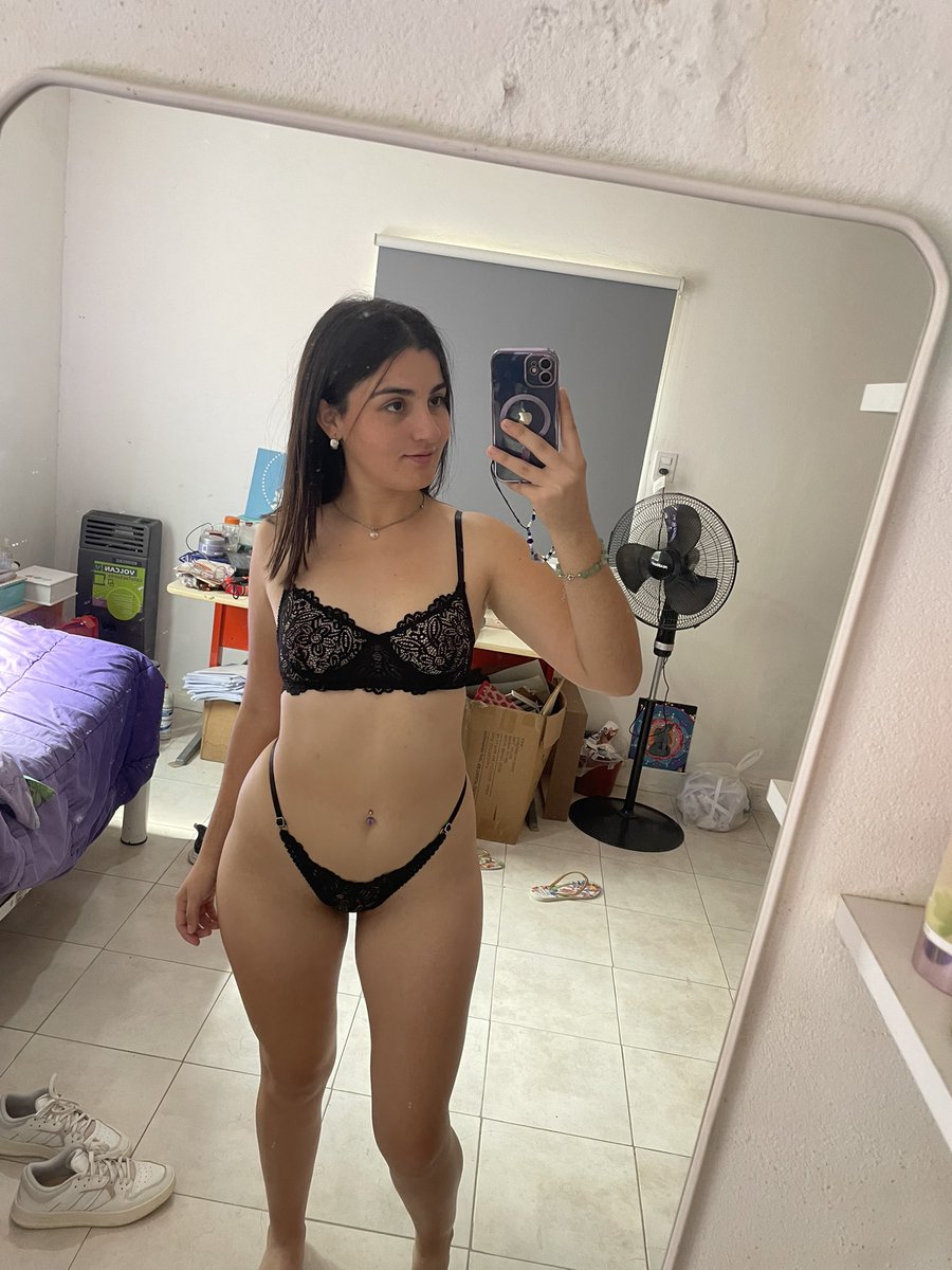 OF - Evelyn Caro 🇲🇽💙 tweet media