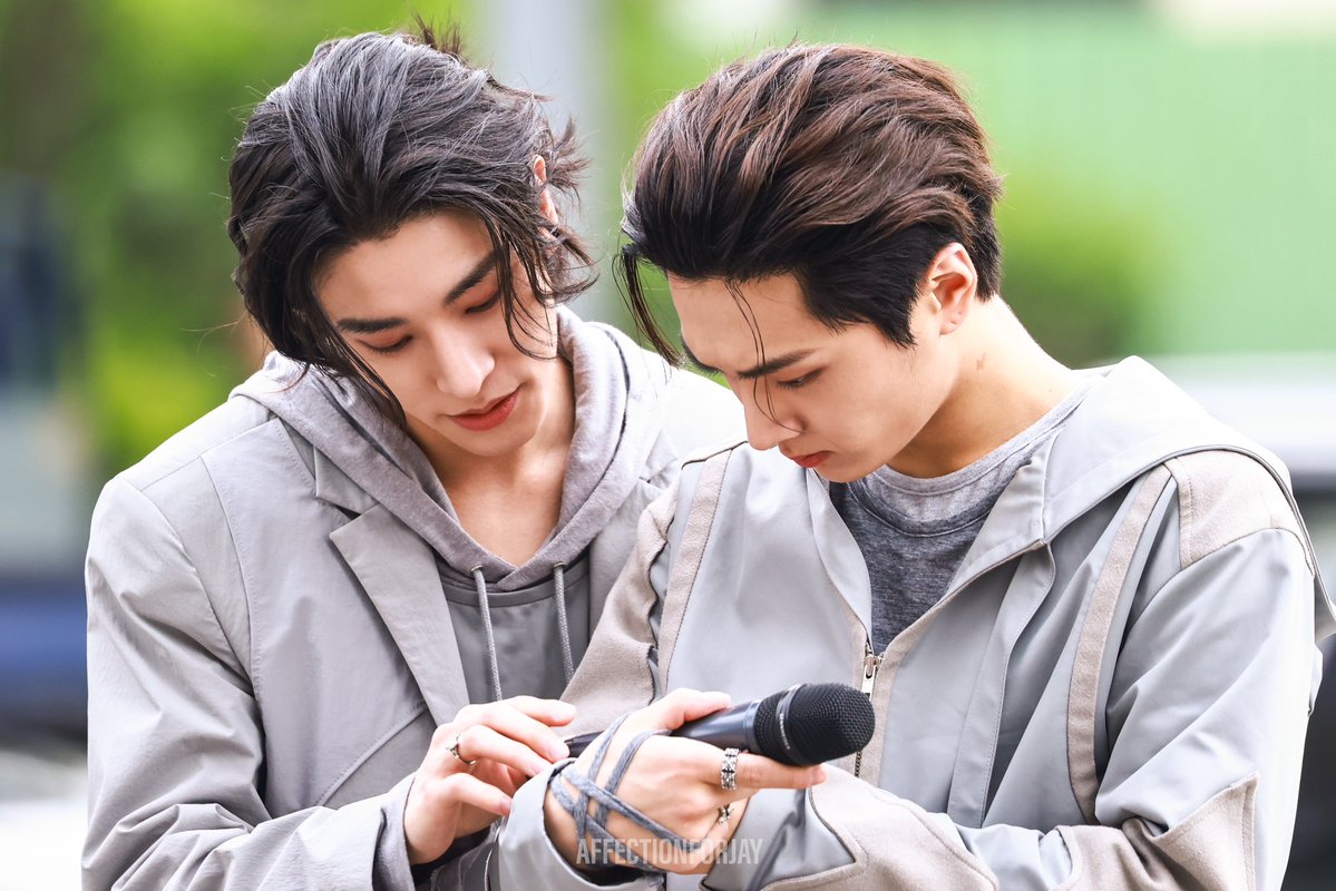 AFFECTIONFORJAY tweet media