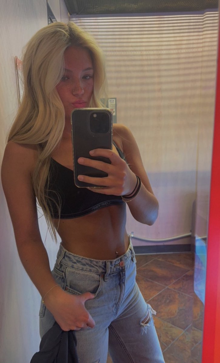 kenzieeee 🪐💋🪽 tweet media