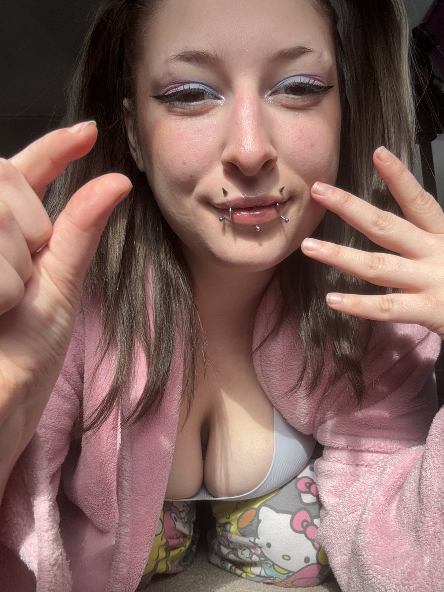 goddess eli | findom + femdom 🛐 tweet media