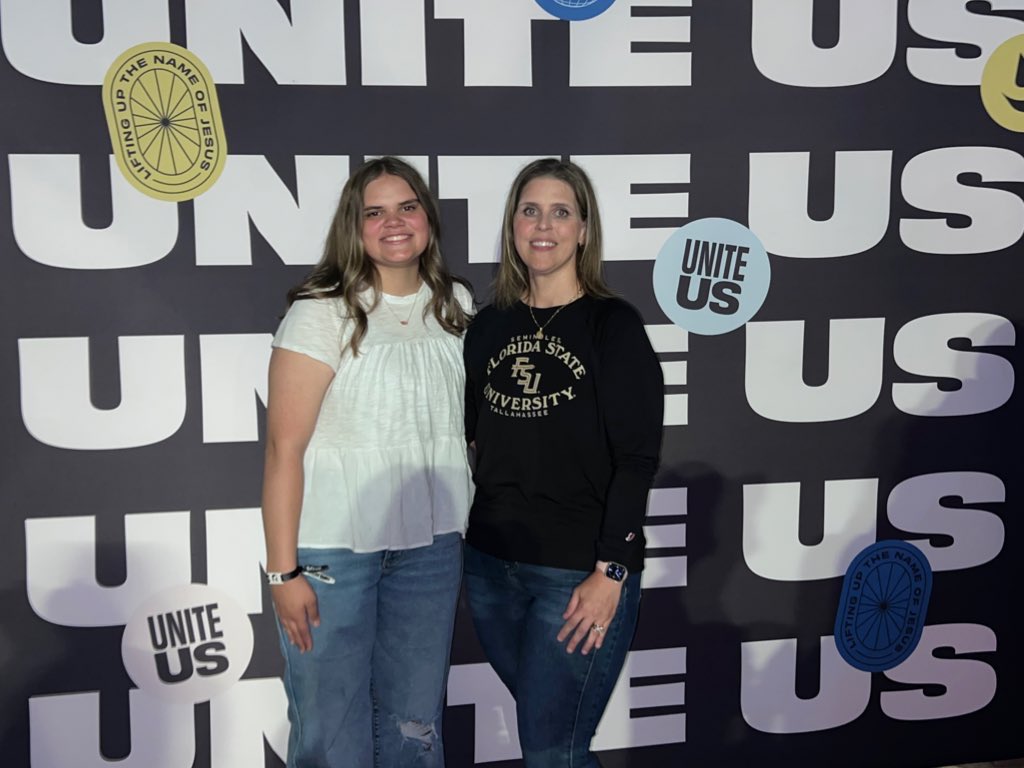 Julz💜 tweet media