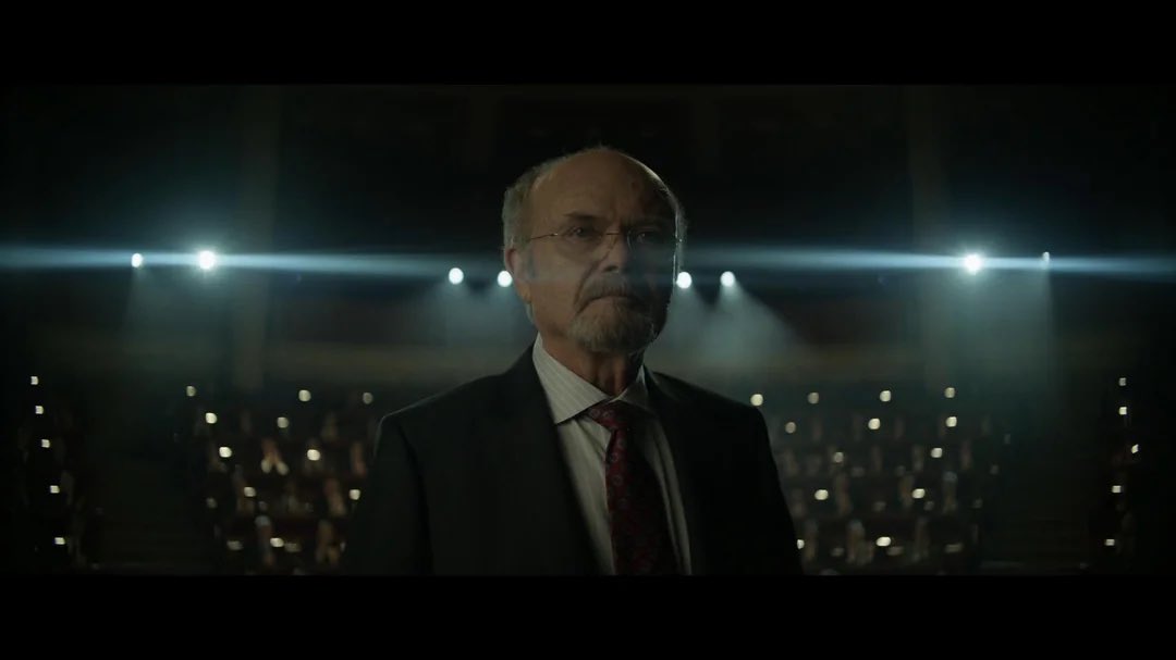 ʟᴜᴋᴇ ʙᴀʀɴᴇᴛᴛ tweet media