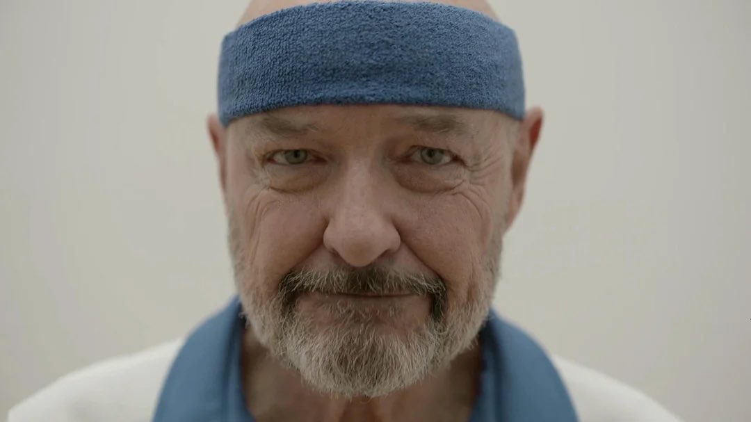 ʟᴜᴋᴇ ʙᴀʀɴᴇᴛᴛ tweet media