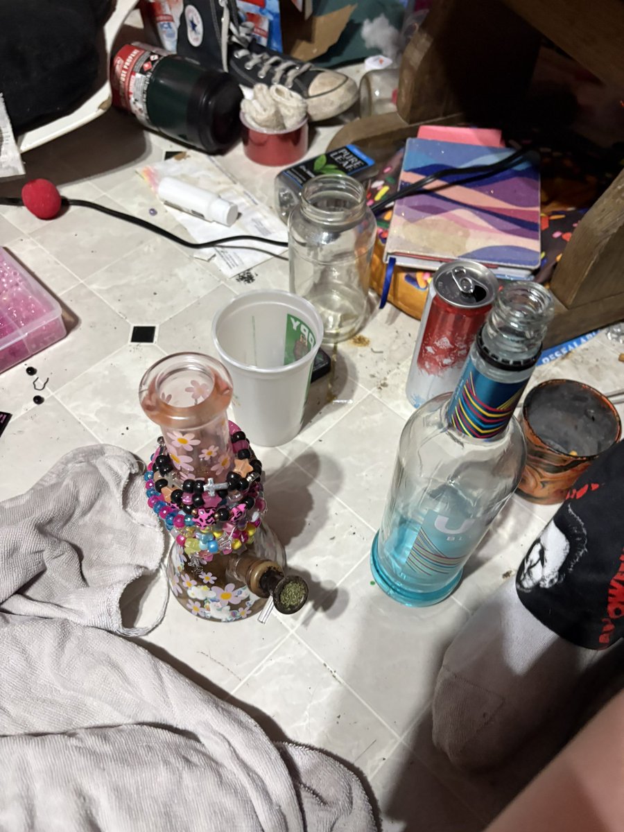 pinkie ☆⋆｡𖦹°‧★ NOT NSFW. GO AWAY. tweet media