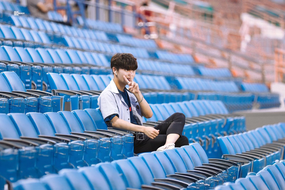 Real Recognize Real tweet media