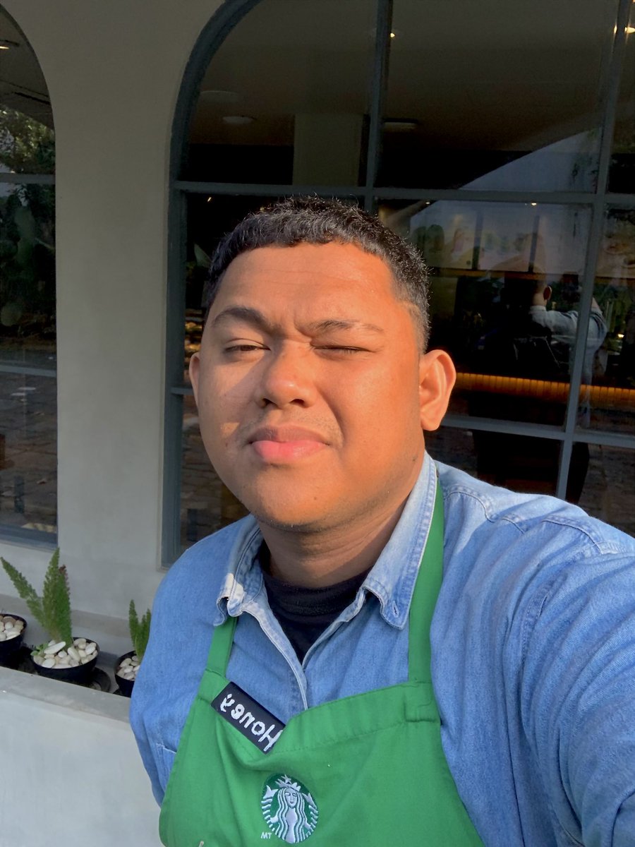 hanny 🐝 tweet media