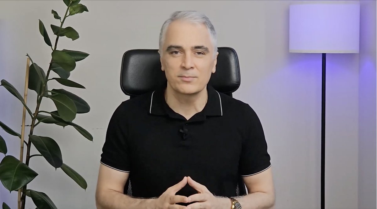 Scrumdotorg's tweet image. Imagine someone asks you to explain what Agile is. What would you say? Hear how PST Mehdi Hoseini responds to this question in his latest video. ow.ly/hTte50YwV6F  #Agile #AgileMethodology #Scrum