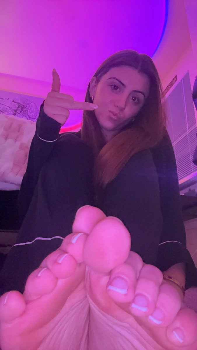 goddess nadia tweet media