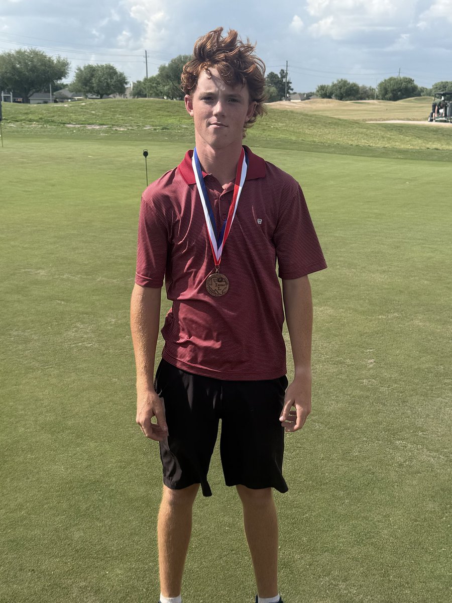 coacharangel's tweet photo. Congrats to sophomore John Reynolds on finishing 2nd at the 16-6A District Tournament! 🥈
With the strong finish, he’s headed to regionals. Let’s go, John! https://t.co/AsXJQw1PtE