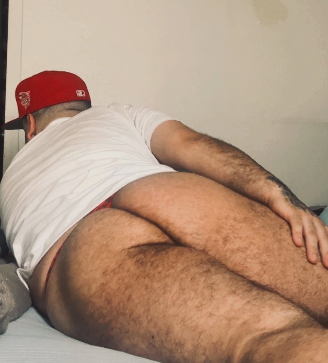 RedLineVic's tweet photo. RT if you’d eat me out🍑 https://t.co/E7OXEe1JRC