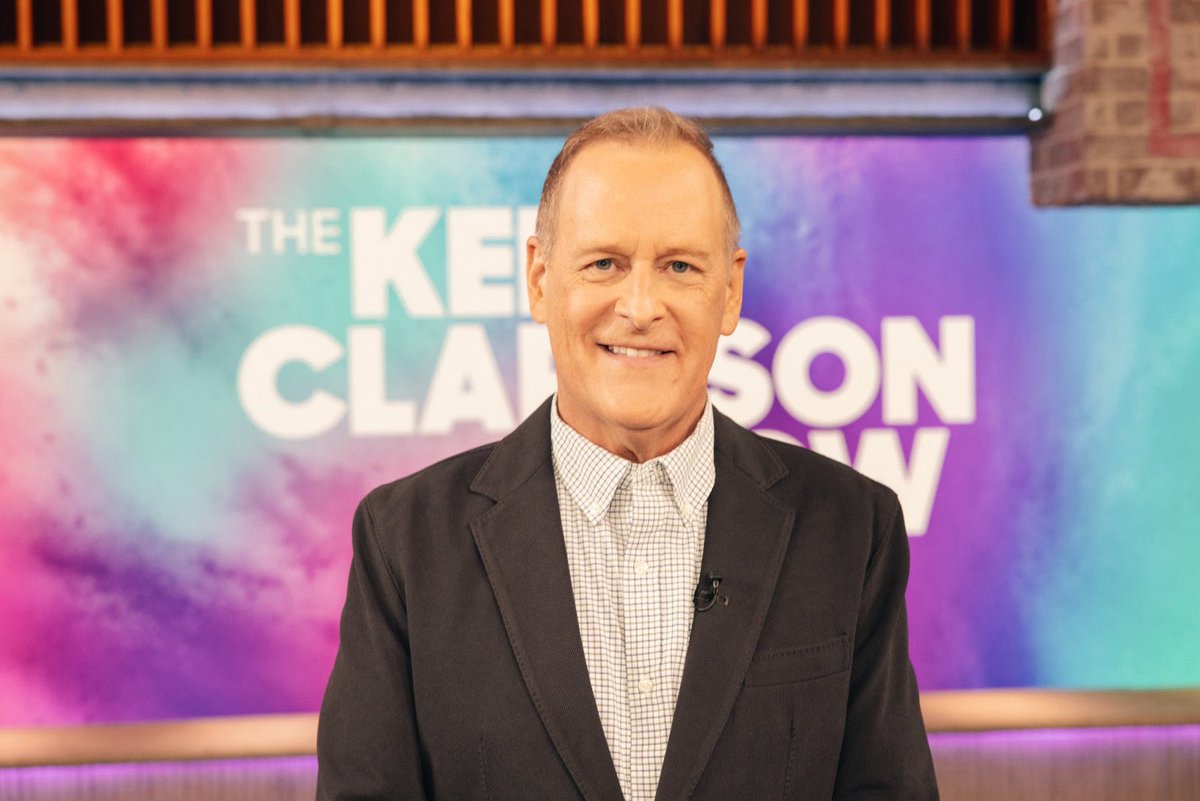DaveCoulier's tweet photo. Sit there, relax and watch me tomorrow, Wednesday, April 1st on @kellyclarksontv! Check your local TV listings. 
Here’s some pics from the show. https://t.co/wiNudkeDZJ