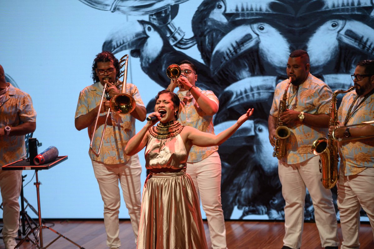 Carnaval de las Artes tweet media