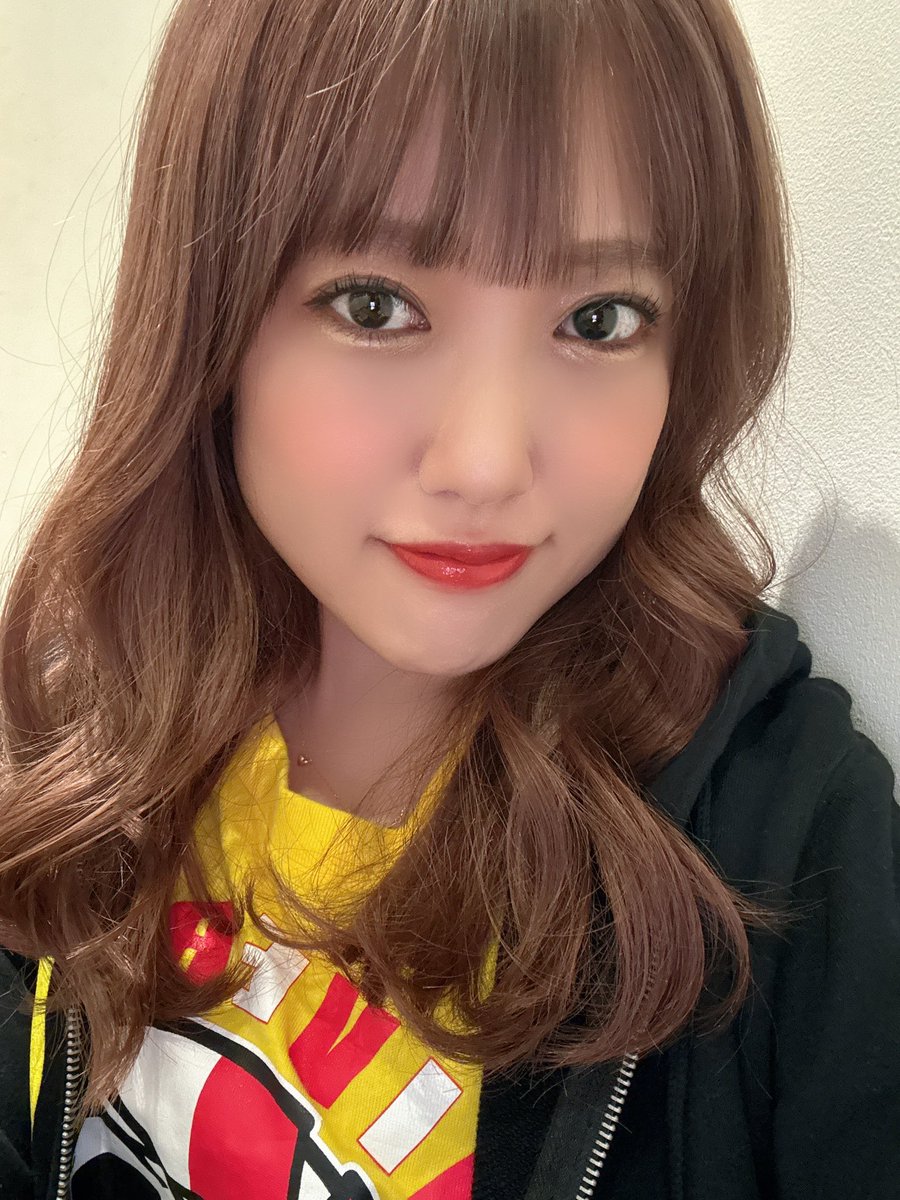 おはよ〜🌞
今日から4月🌸🎓

今日から新生活スタート✊🏻
同じ人も多いのかな？

頑張ろうーね❤️‍🔥