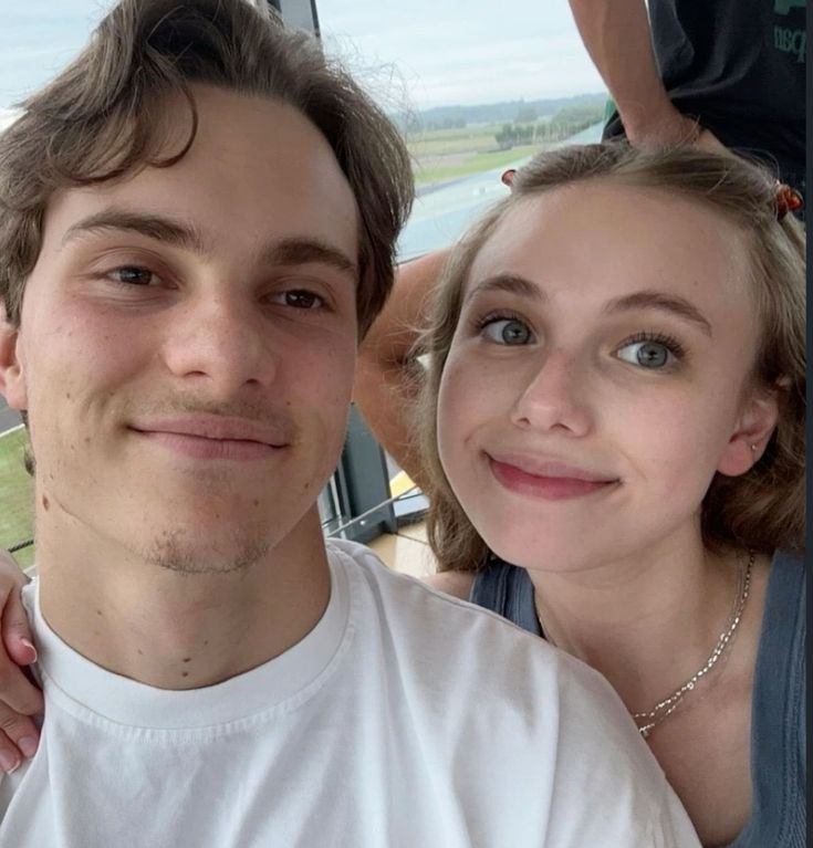 PIASTRI. tweet media