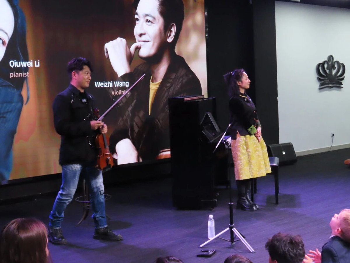 Léman International School Chengdu tweet media