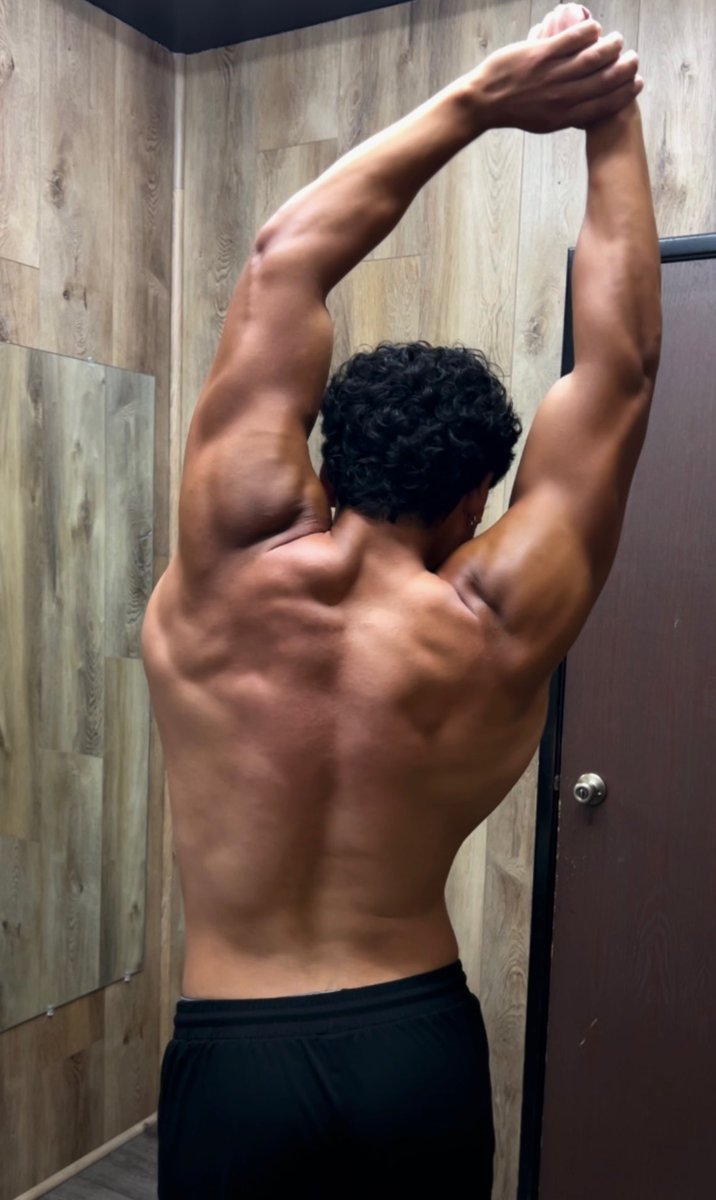 dieluqy's tweet image. #stretch