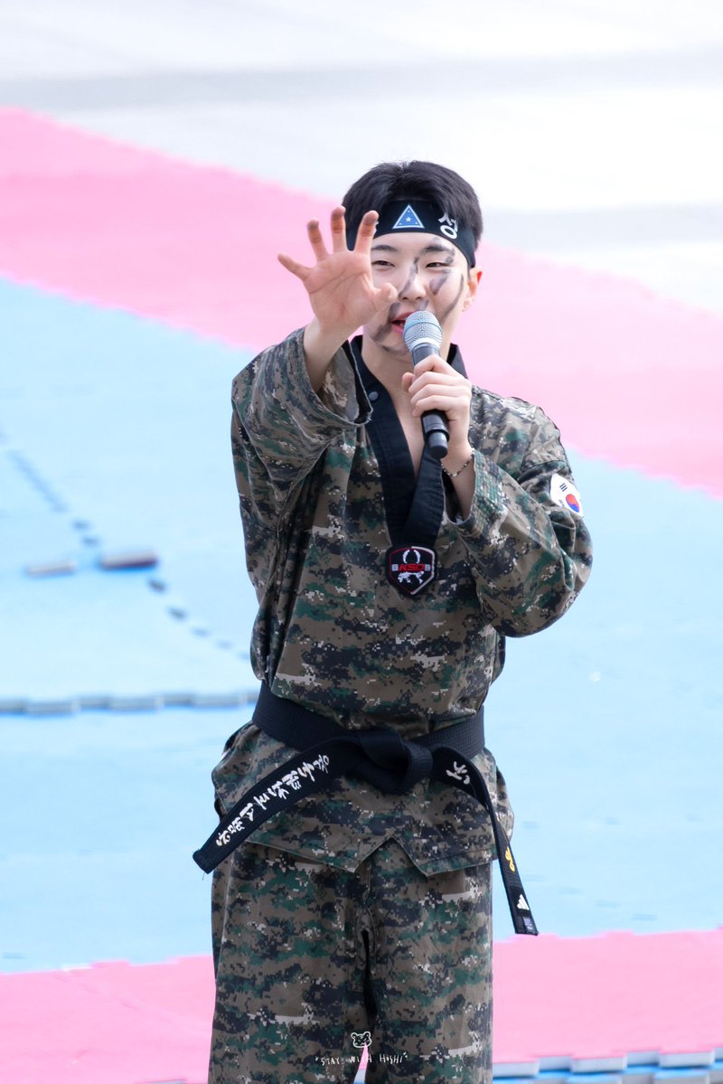 dee 👼🏻🍯 tweet media