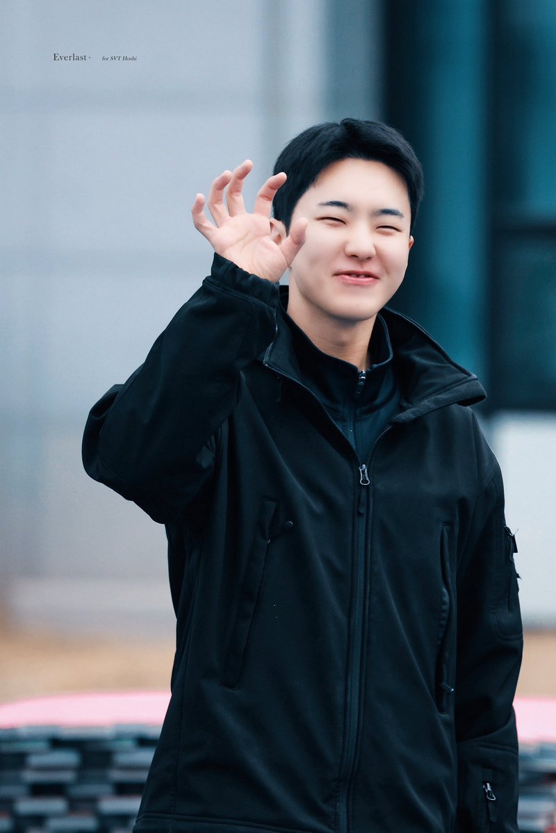 dee 👼🏻🍯 tweet media