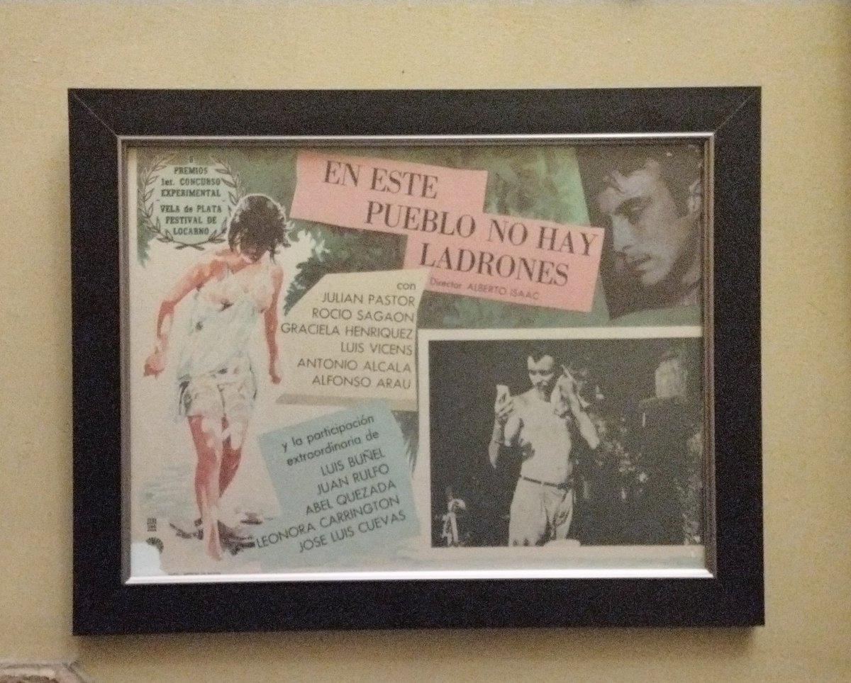 alhuerta22's tweet photo. Tremendo regalo !!!
Cartel original de la "Opera prima" de Alberto Isaac, basada en el cuento de Gabriel García Márquez , anterior a 100 años de soledad.
Película de culto con cameos históricos de Cuevas, Buñuel, Rulfo,Carrington, Monsiváis,Abel Quezada y Gabriel García Márquez. https://t.co/8FaJUxqaZN