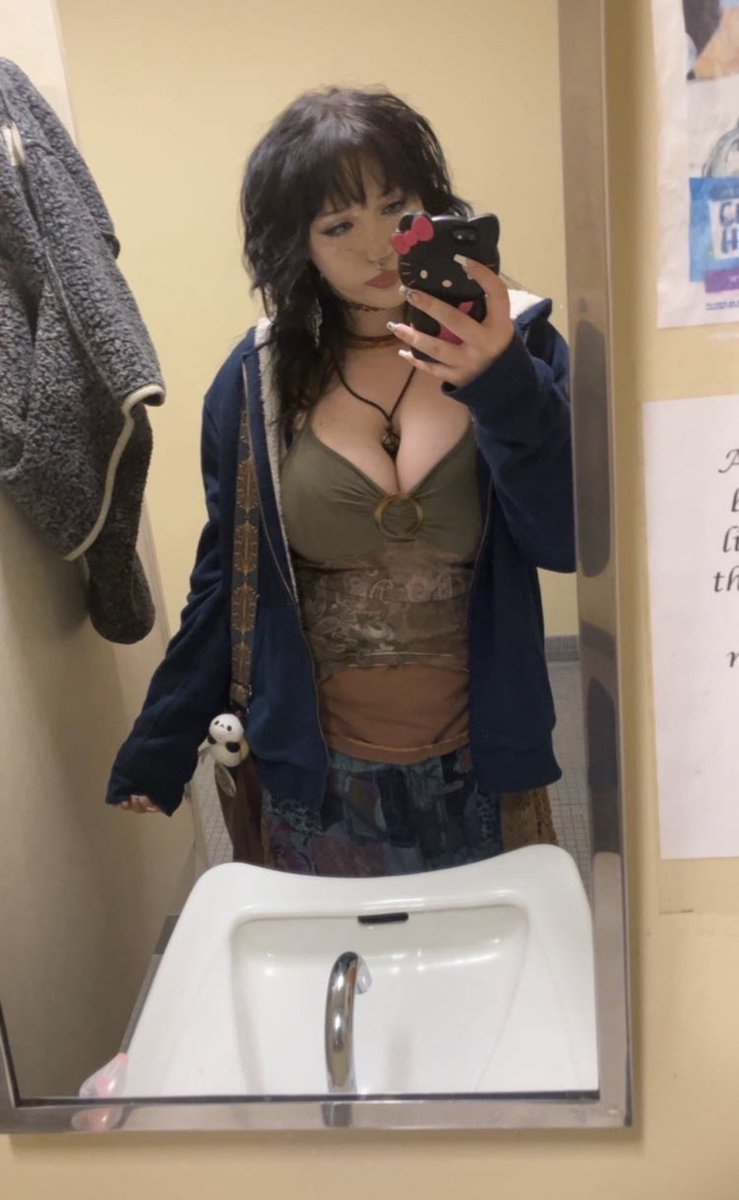 NorEasterGoon's tweet photo. Stay addicted to your irl’s! 😵‍💫 #nsfw #wankchat #goon https://t.co/WogmxJljXm