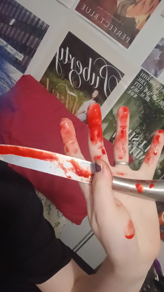 reze of shedtwt tweet media