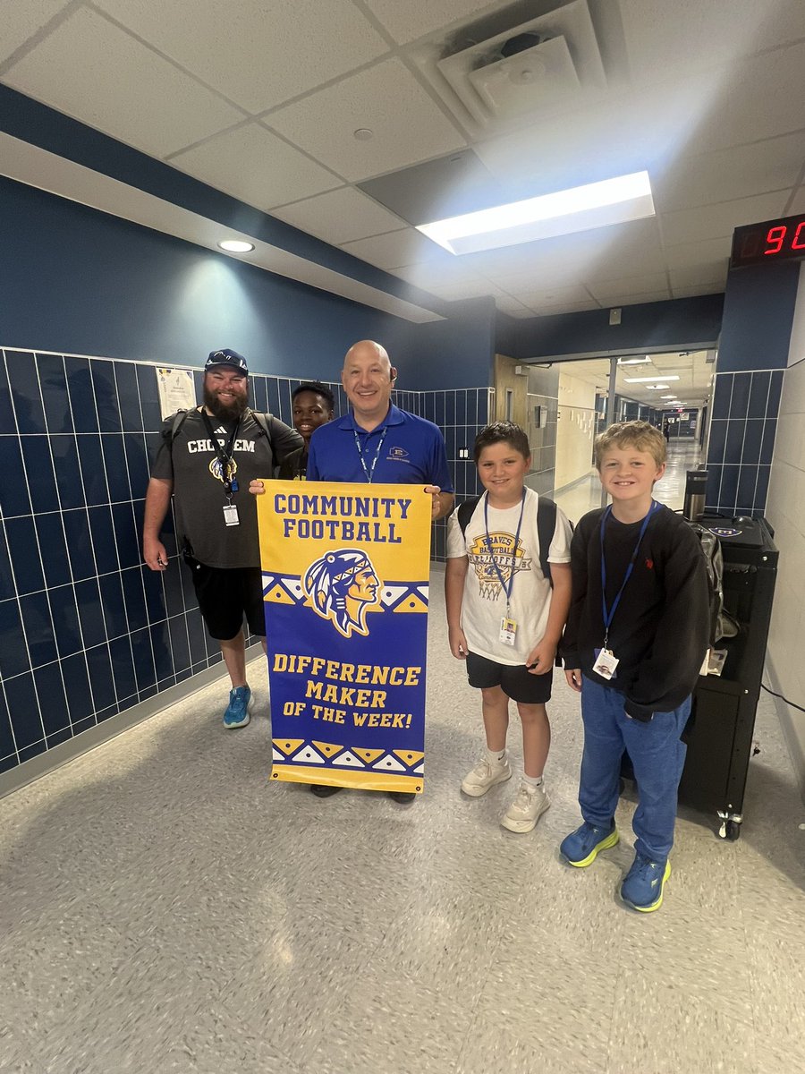 CoachArteaga's tweet photo. We’re fired up to launch our latest team initiative: Difference Maker of the Week! https://t.co/lrPmdTdsDG