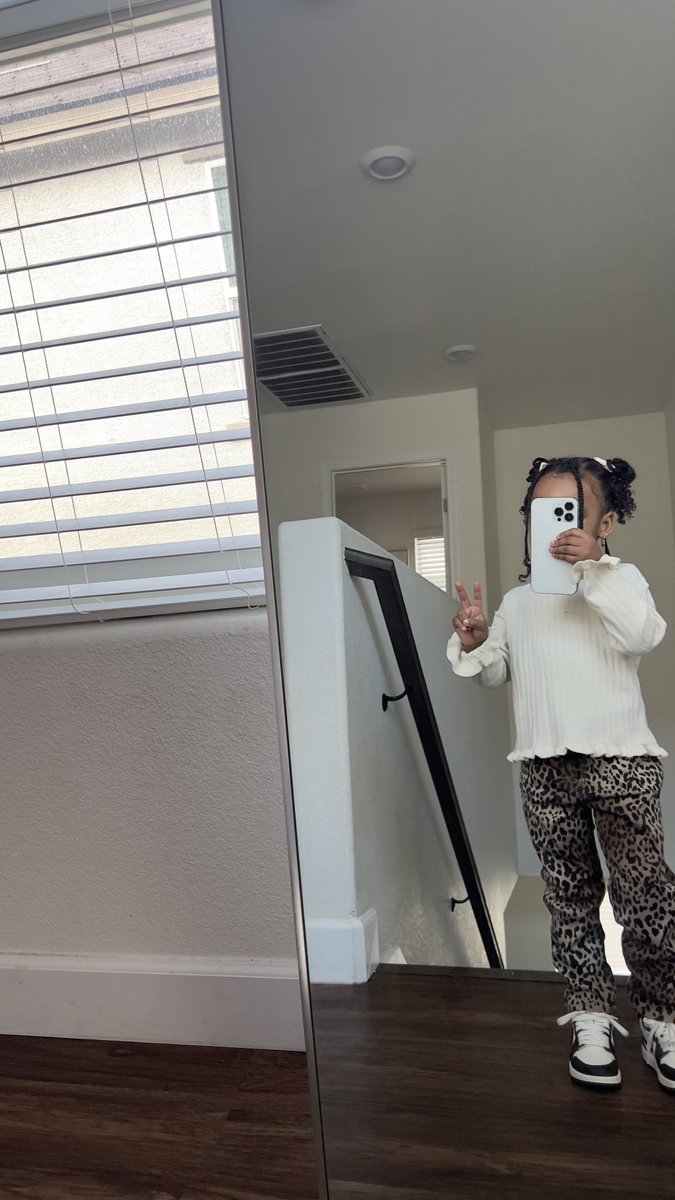 Nihao Kamiko tweet media