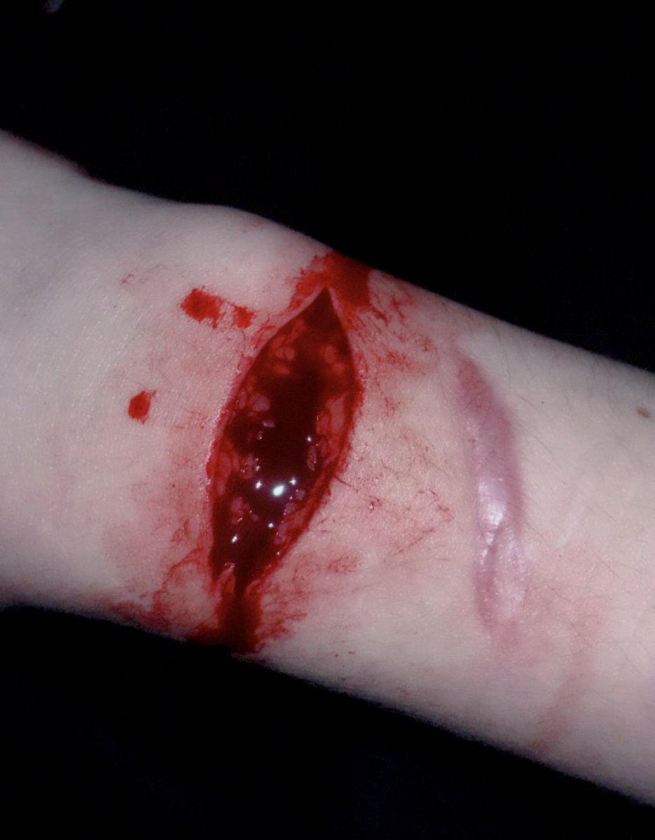 star 𐂯 tweet media