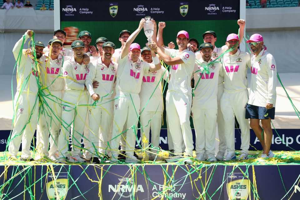 Professor tweet media