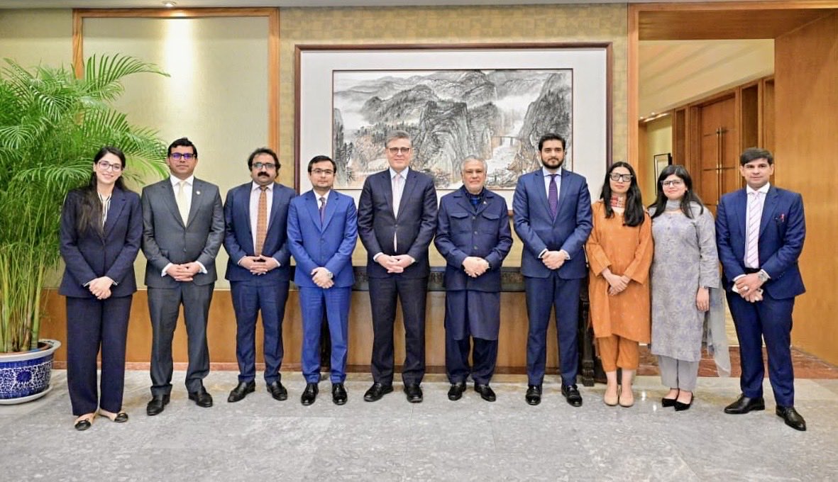 Ishaq Dar tweet media