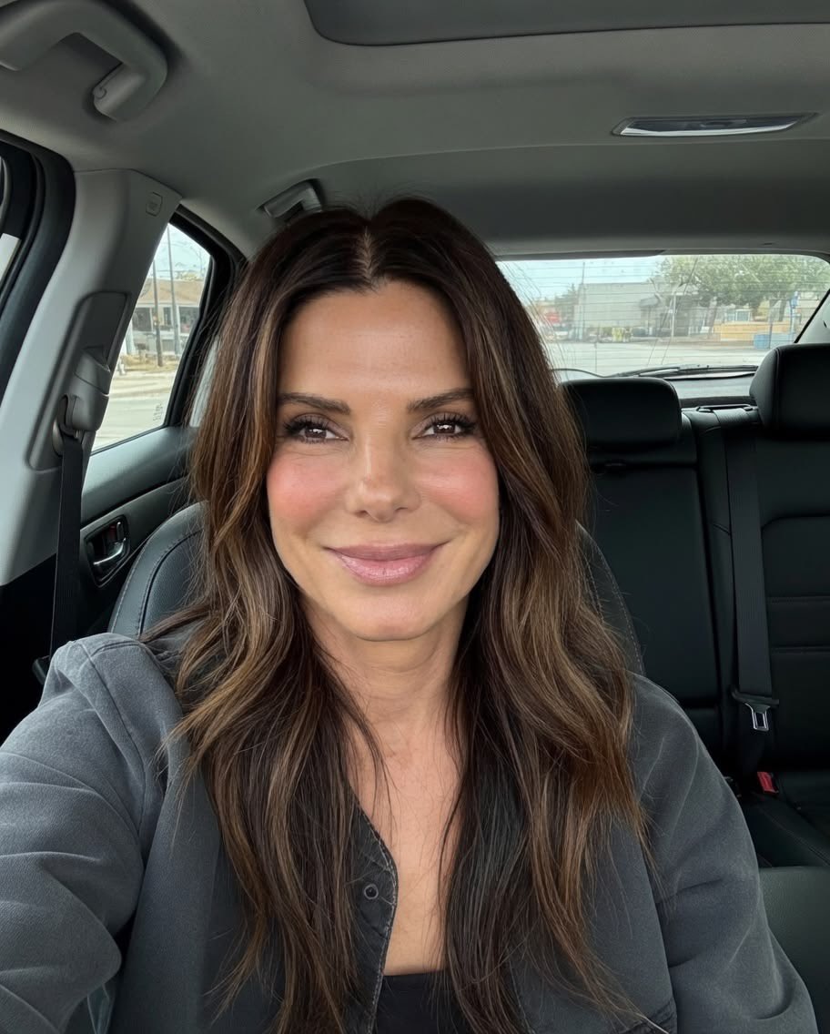 Sandra Bullock tweet media