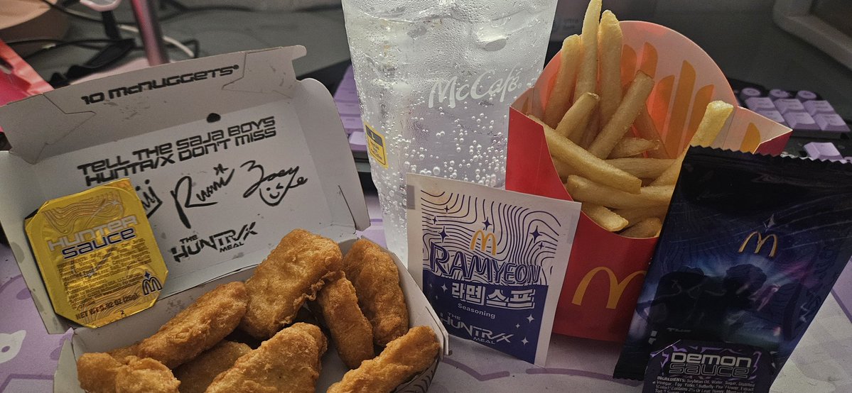 Nษชแดแด ๐ ๐ใVRawrใ tweet media