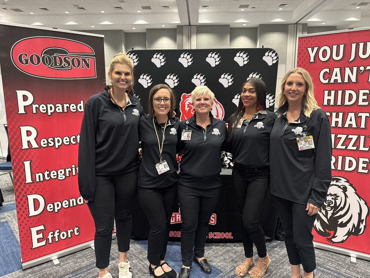 Lynn Blakeslee tweet media