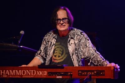 _AwesomeAlbums's tweet photo. Awesome Albums is saddened by the passing of Christopher North yesterday.

Christopher North was an American keyboardist and founding member of Ambrosia playing with the band from 1970-1982, and then 1989 until his death. https://t.co/GEphJE0b9S