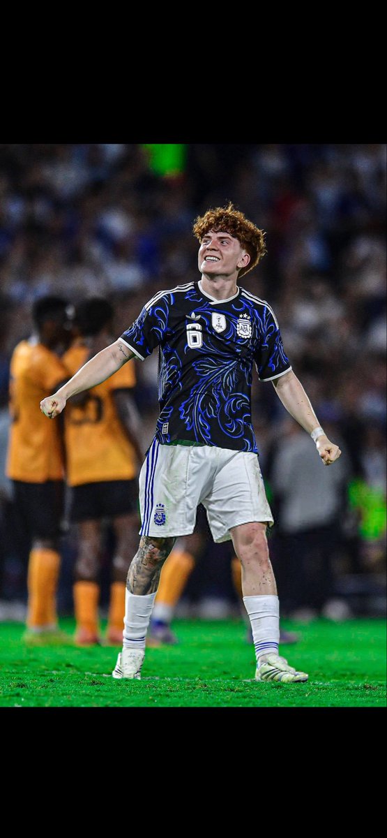 argentinos__'s tweet photo. ¿Copa del Mundo? https://t.co/LRdIWpnjSy