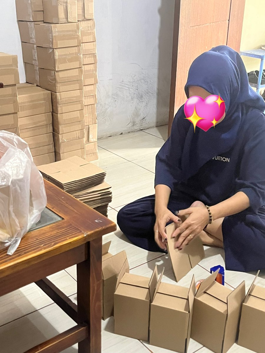 ionn🐬 tweet media