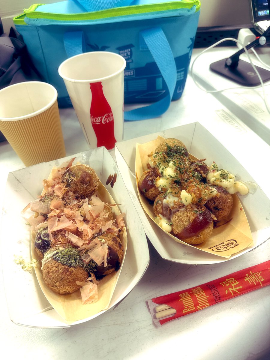 高校時代に横浜駅近くにあったお店で食べたのが懐かしい。今もあるのかな🤔
25年ぶりくらいに食べる銀だこをまさかドジャースタジアムで食べられるとは思わなかったです😄
#銀だこ
#ドジャースタジアム