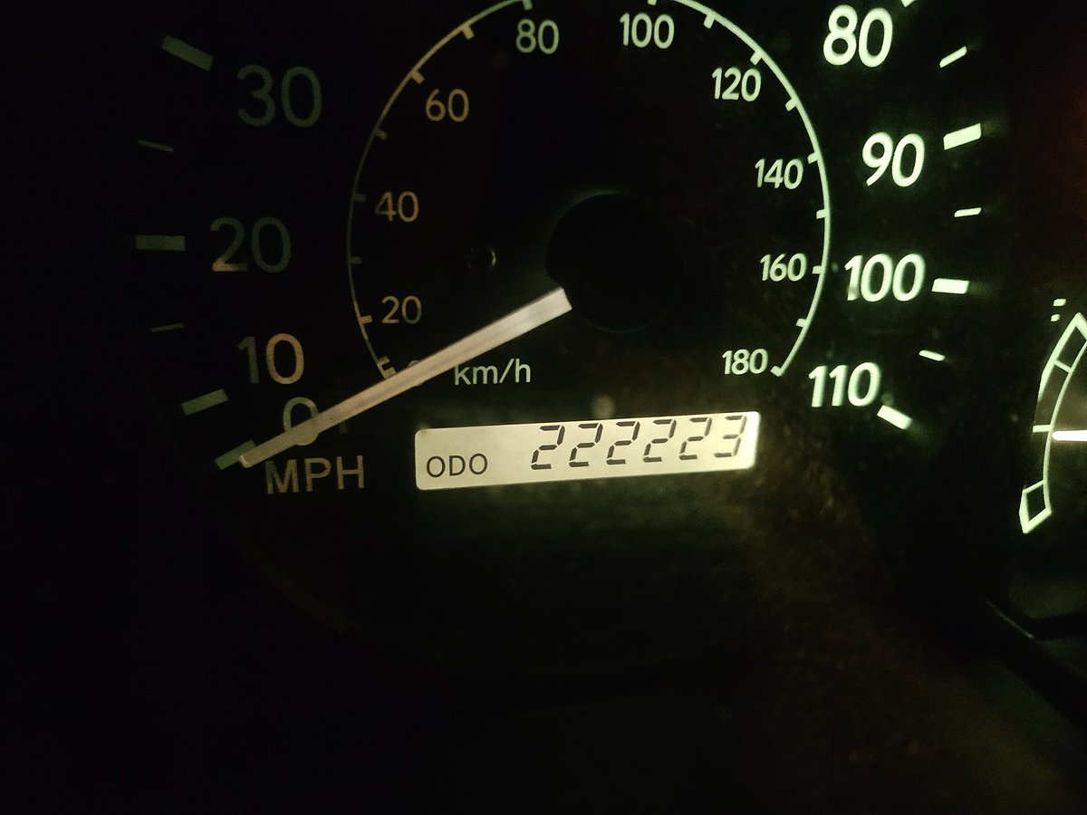 ColorRug tweet media