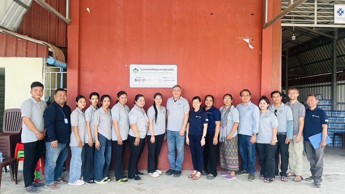 LHCOCambodia's tweet image. #LHCO was honored to host Dr. Franklin from #ELCA during his field visit from 19–22 March 2026. Throughout the visit, he met with local authorities, volunteers, target households, and Agricultural Cooperative members in Oddar Meanchey, Banteay Meanchey, and Battambang Provinces.