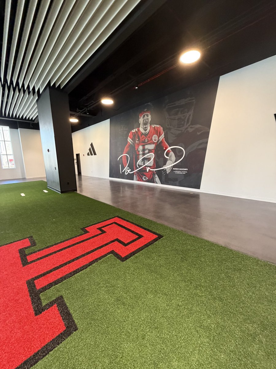 Barrett Bray tweet media