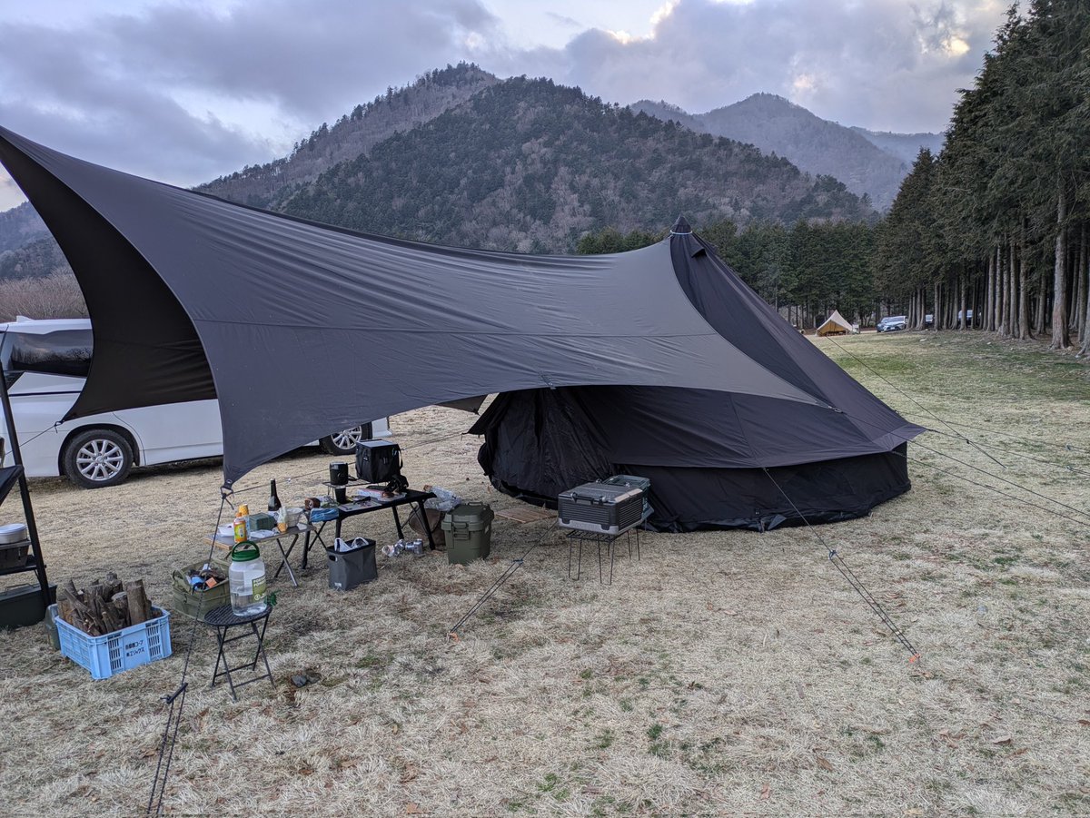 ムーラン△平日おじいちゃん釣りキャンパー🎣 tweet media